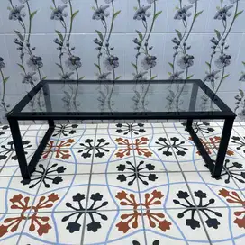 Preloved Meja Kaca Informa