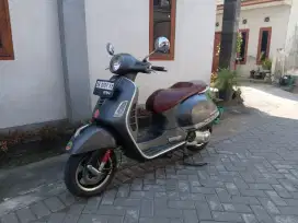 Piaggio Vespa GTS Tahun 2014