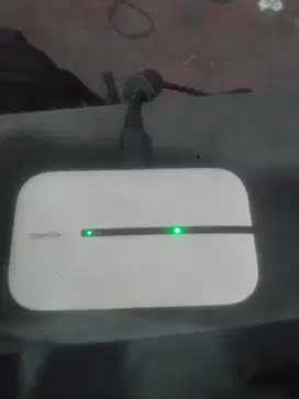 Modem huawei e5576 606 seperti di foto