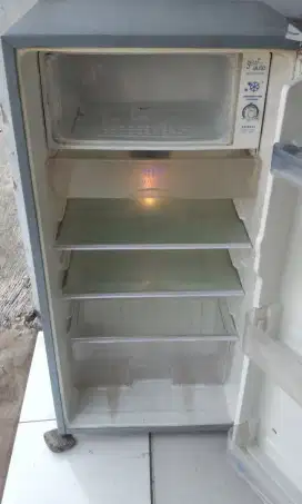 Terima jual kulkas bekas