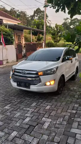 INNOVA DIESEL G 2.4 MANUAL