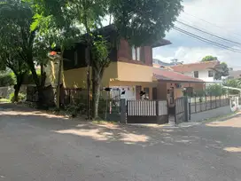 Dijual Rumah terawat Lokasi Premium di Dago, Bandung Kota