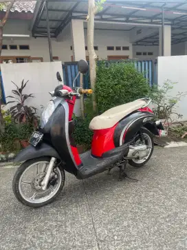 Honda scoopy 2012