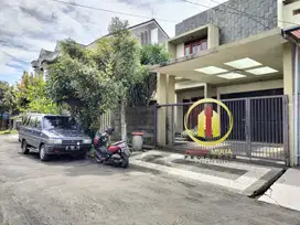 Rumah mewah 2 lantai murah Batununggal Indah kota Bandung