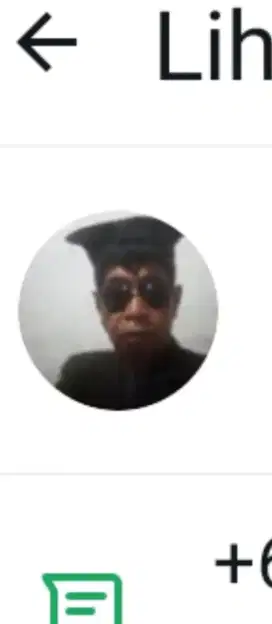 Pangsi dan iket sunda