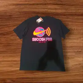T-SHIRT NIKE SWOOSH FM ORI NEW