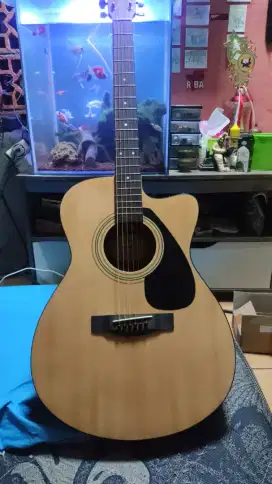 Gitar akustik Yamaha FS 100 C