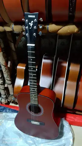 Gitar akustik yamaha f310