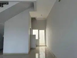 Ruko Baru 3 Lantai Siap Pakai di Podomoro Park Boulevard Selatan