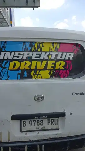Mobil Daihatsu grand max blind Van