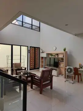 Rumah Mewah Siap Huni di Cluster Emily Summarecon Bandung