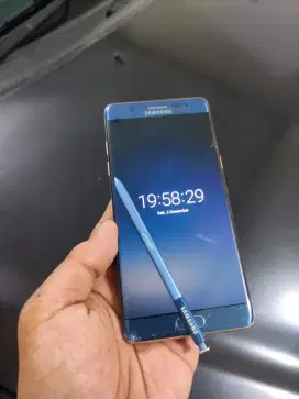 Samsung Note FE Curved ( ada retak, sentuh aman )