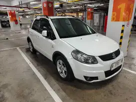 SX4 X-Over 2011 Putih Matic Milik Pribadi