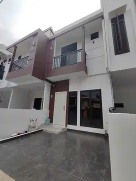 Rumah baru mewah 2 lantai cempaka putih barat belakang taspen jakarta