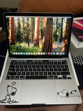 Macbook pro m2 13 inch 8/256gb ibox