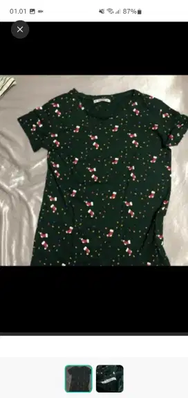 Preloved Kaos Tshirt Pull & Bear