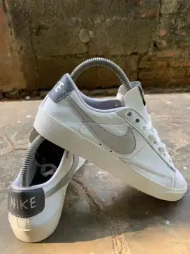 Sepatu nike blazer low original