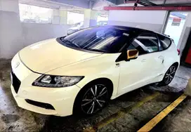 DIJUAL CEPAT – Honda CR-Z 1.5 Hybrid AT