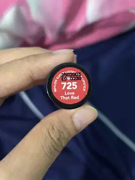 Revlon Lipstick Red Menyala