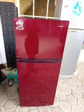 KULKAS 2 PINTU SHARP & POLYTRON