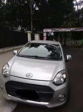 Ayla km rendah, tangan pertama