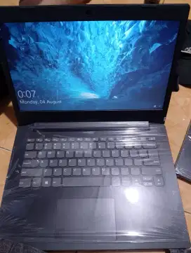 Laptop Lenovo slim ddr4