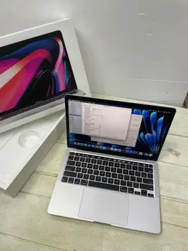 (ibox) Macbook pro M2 13 touchbar ram8gb/256gb bekas mulus fullset
