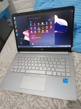 laptop HP 14 Core i3 Gen 11 . Ram 8gb/SSD 256GB .Windows 11 (2,9GHz)
