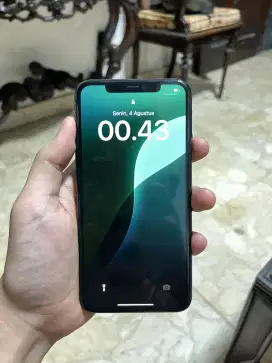 iPhone 11promax 256gb inter sinyal whitelist (setara beacukai)