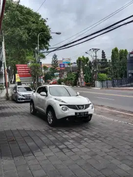 Juke rx matic sudah tombol stir 2014 low km full orisinil