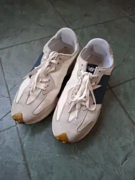 jual sepatu NB 327