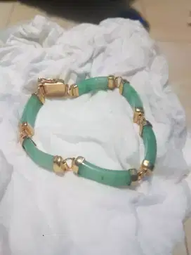 gelang giok dan batu bacan