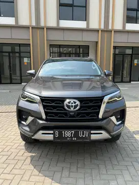 TOYOTA FORTUNER VRZ 4X4 DIESEL AT 2020 / 2021