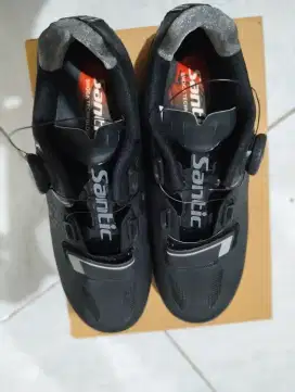 Sepatu cleat santic roadbike tidak jadi pakai
