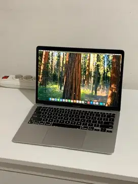 MacBook Air 2020 M1 8/256