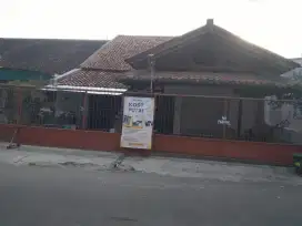 Dijual Rumah 2 Lantai Sebelah UAD