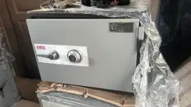 BRANGKAS BRANKAS TAHAN API, MODEL TIDUR