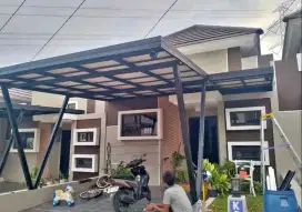 Kanopi baja ringan