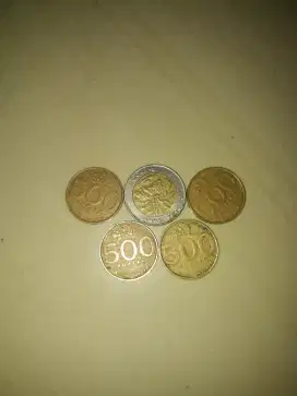 Uang koin pecahan 500 sama seribu