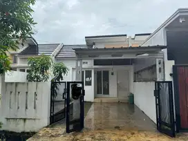 Dijual cepat rumah