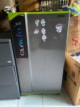 Jual kulkas 1 pintu kondisi baik