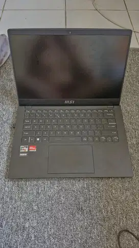 Laptop MSI Modern 14