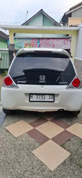 Honda brio e cbu 1.3 cc matic th 2012 istmewa