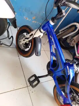 Sepeda anak united magnesium ukuran 12