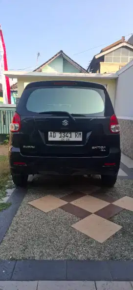 Suzuki ertiga GL at th 2013 istmewa