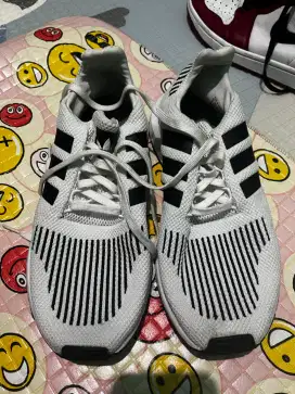 Adidas Swift Run