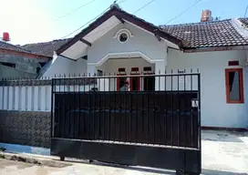 Rumah Sewa Taman Cibaduyut Indah TCI dekat Tol Kopo Mohammad Toha