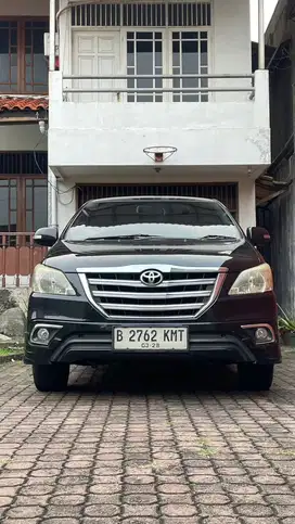 Toyota Kijang Innova 2014 Bensin
