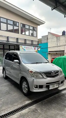 Toyota Avanza 2011 Bensin
