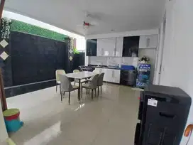 Rumah cantik luas nyaman di lippo karawaci central
